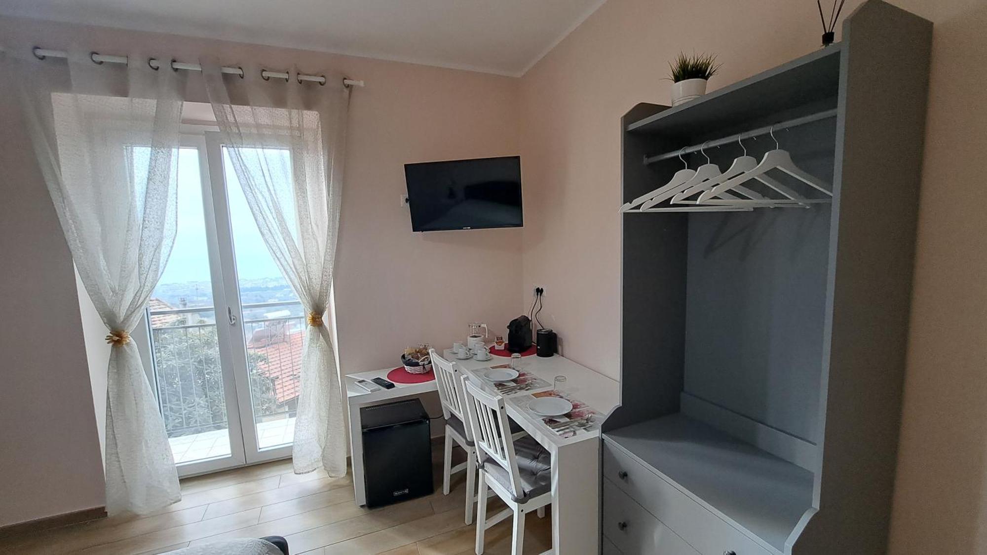 Altomuro 39 Di S.A. Formia Bagian luar foto